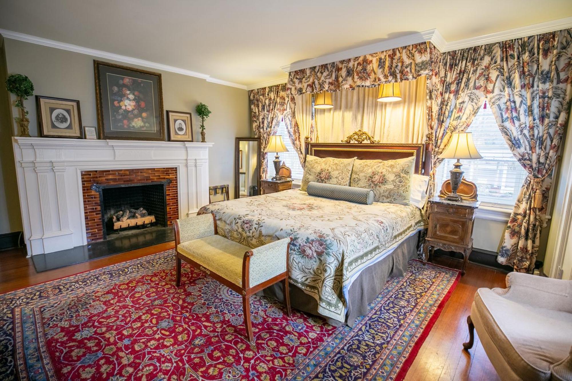 Cameron Estate Inn Mount Joy Bagian luar foto