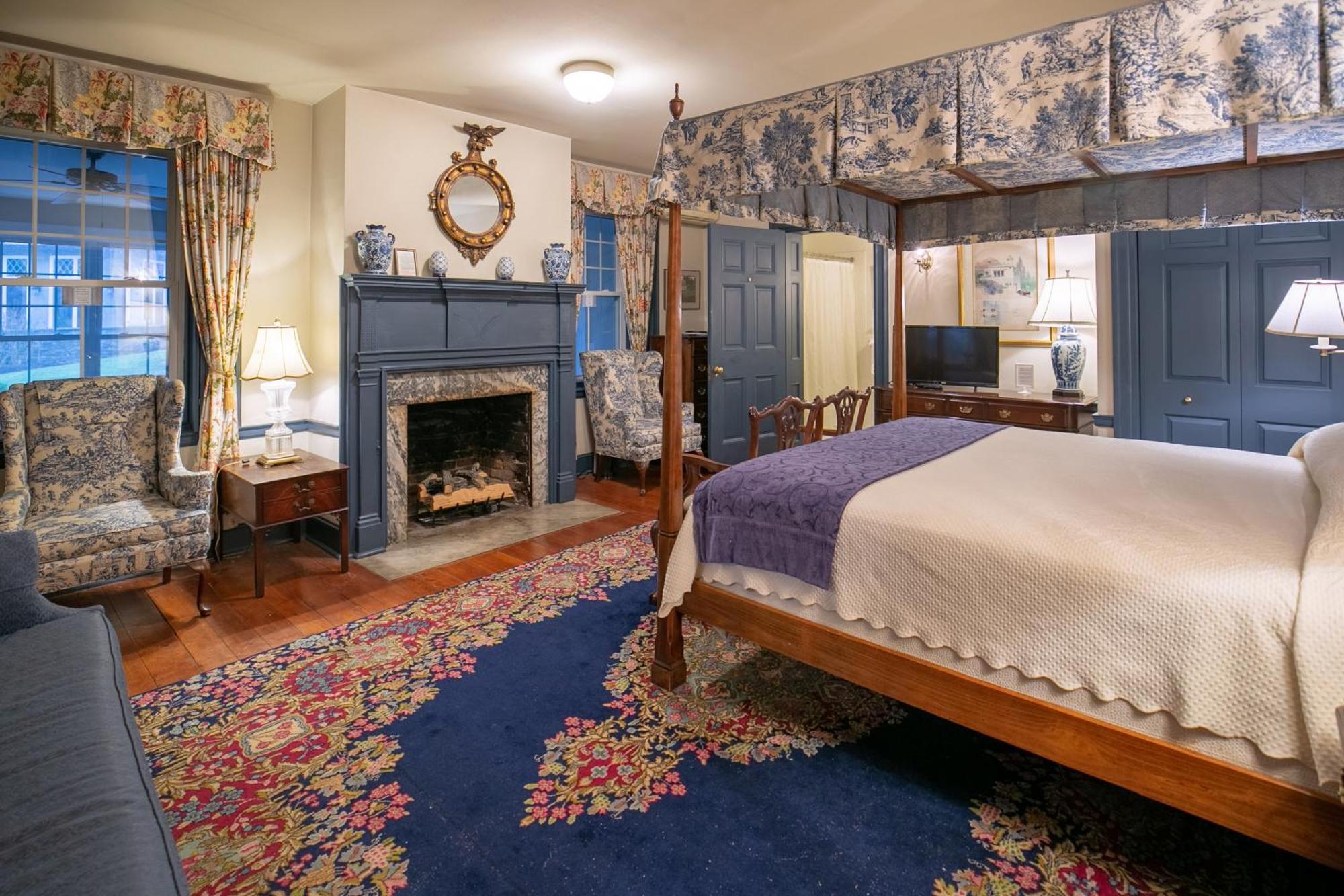 Cameron Estate Inn Mount Joy Bagian luar foto