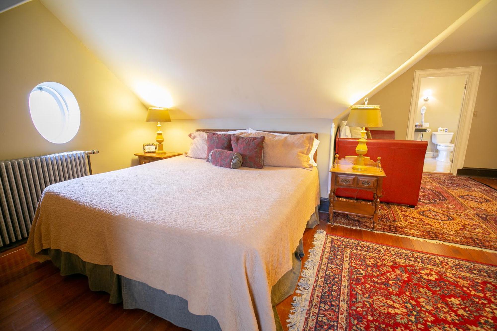Cameron Estate Inn Mount Joy Bagian luar foto