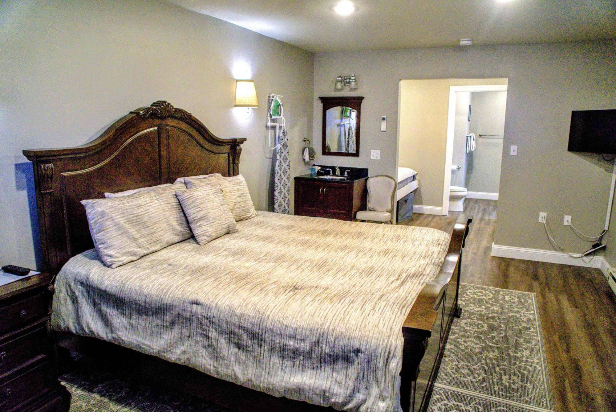Cameron Estate Inn Mount Joy Bagian luar foto