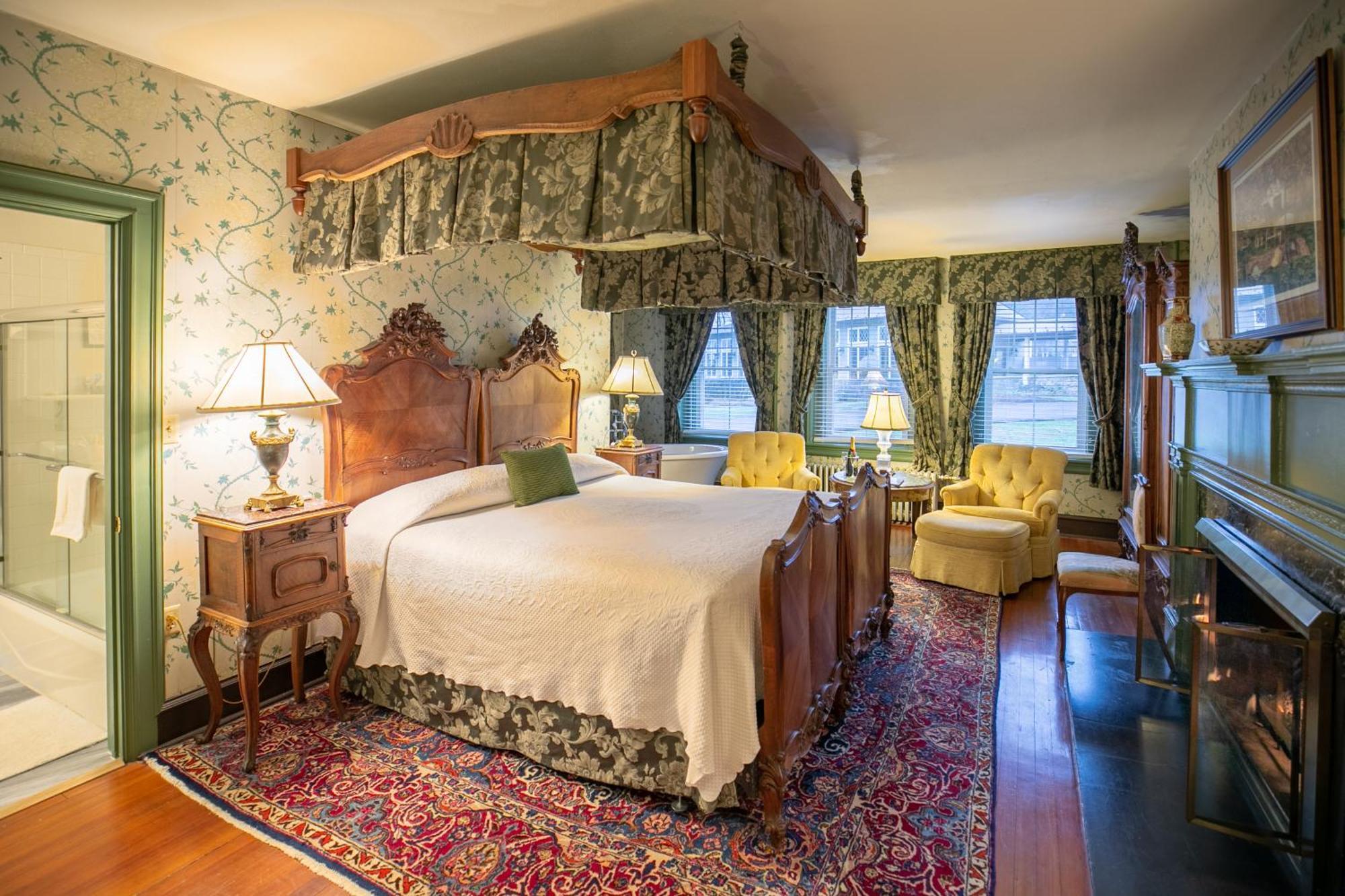 Cameron Estate Inn Mount Joy Bagian luar foto