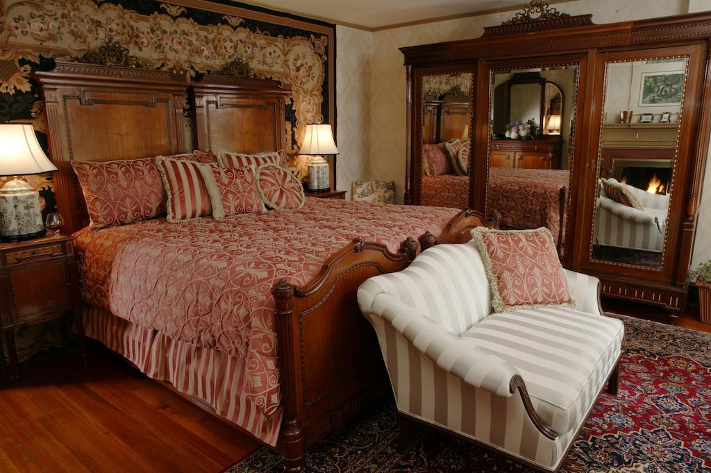 Cameron Estate Inn Mount Joy Bagian luar foto