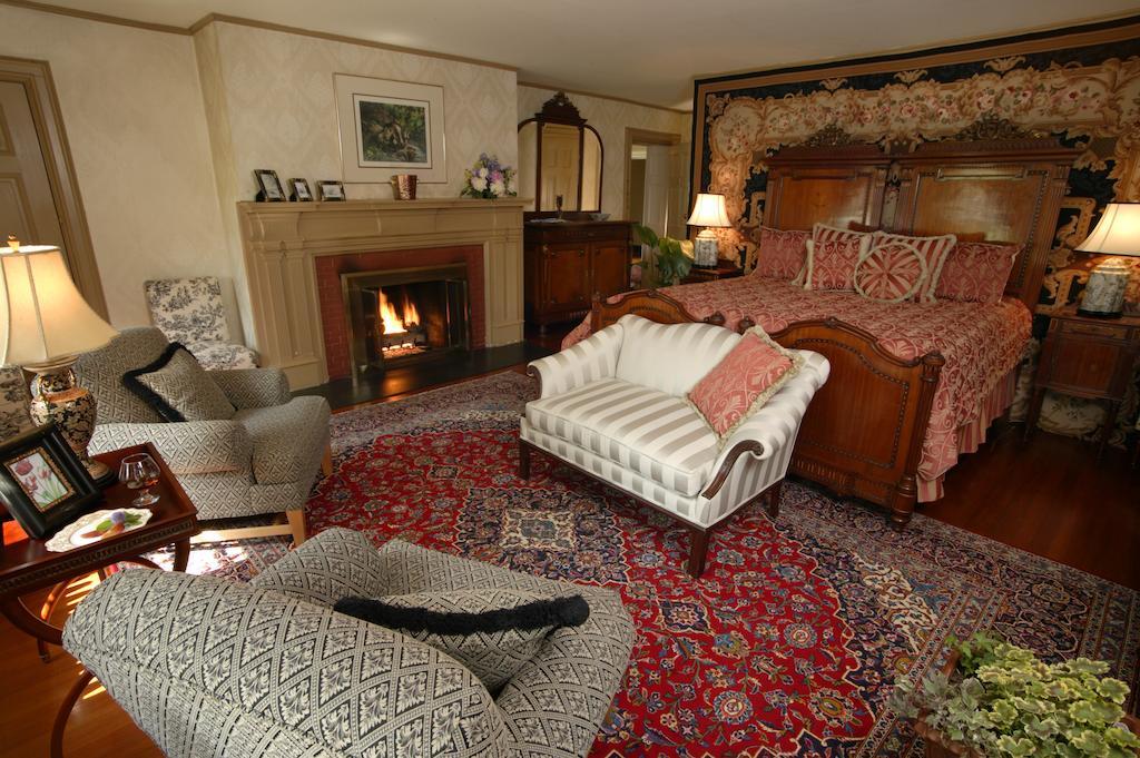 Cameron Estate Inn Mount Joy Ruang foto
