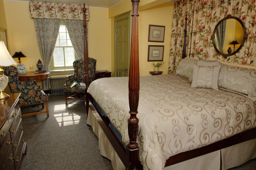 Cameron Estate Inn Mount Joy Bagian luar foto