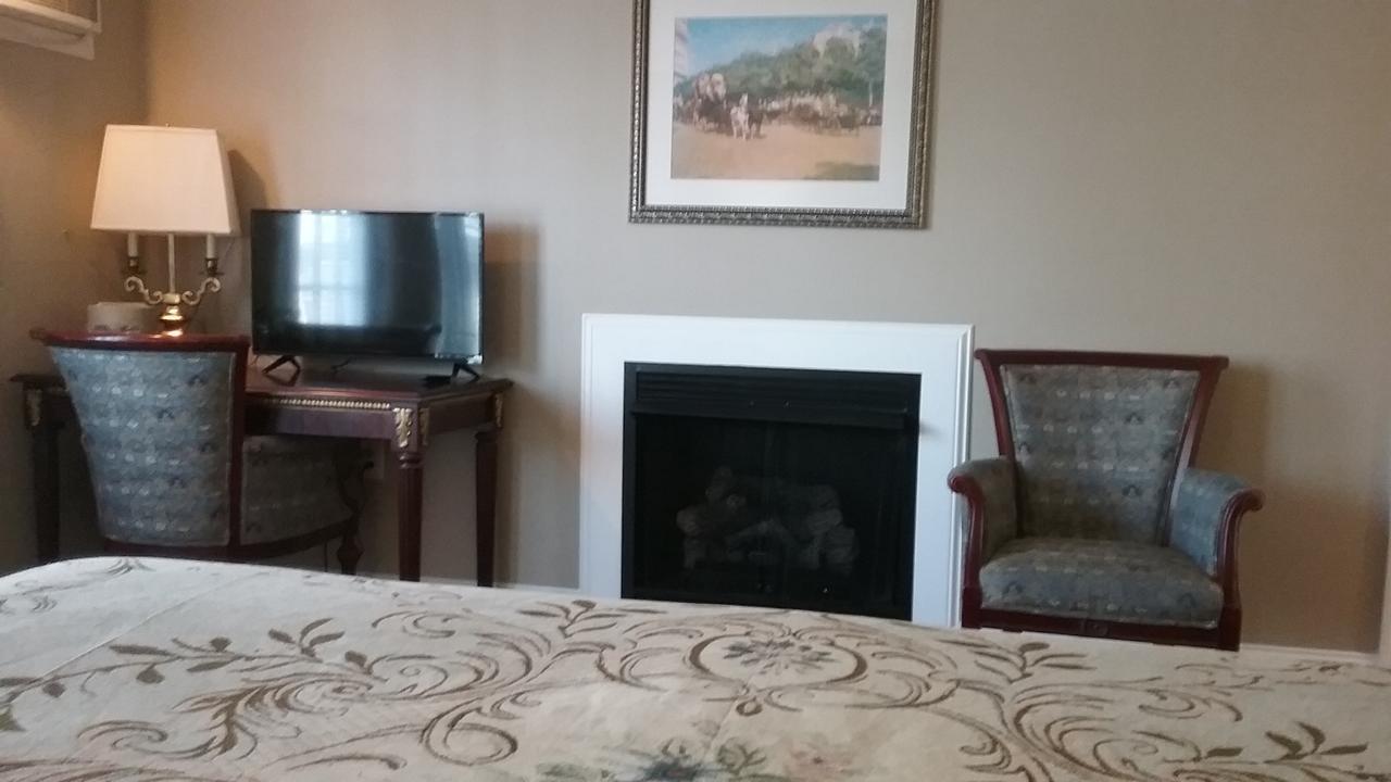Cameron Estate Inn Mount Joy Bagian luar foto